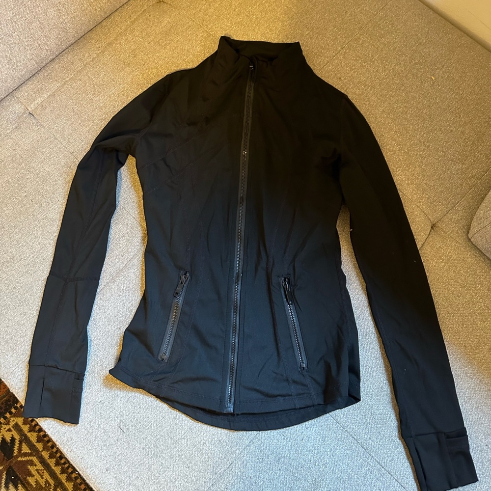Lululemon black running jacket XXS 0 long sleeve